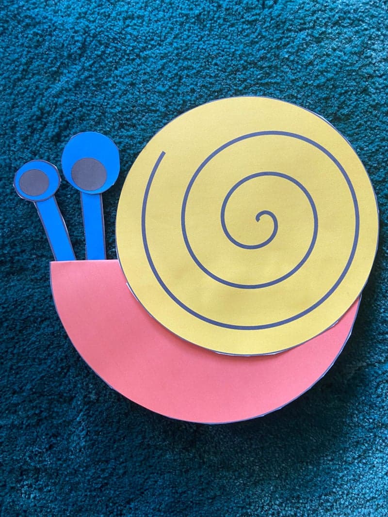 Crafts for kids. Educational material. Snail. Free pintable.