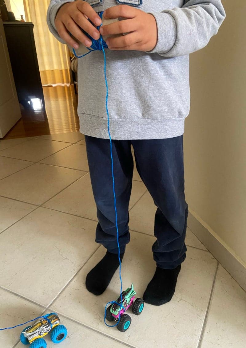 Τoy Car Reeling Game