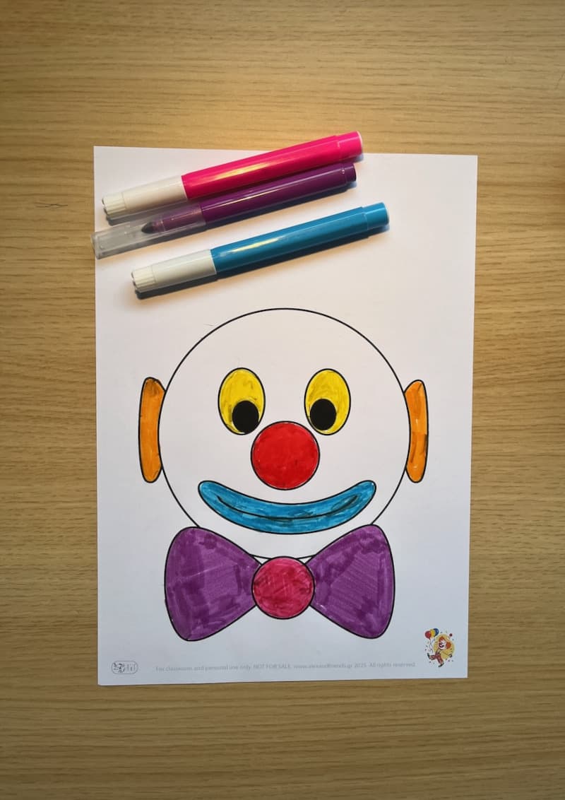 Αποκριάτικη χειροτεχνία κλόουν με μαλλιά από τέμπερες και ρολό χαρτιού τουαλέτας για παιδιά