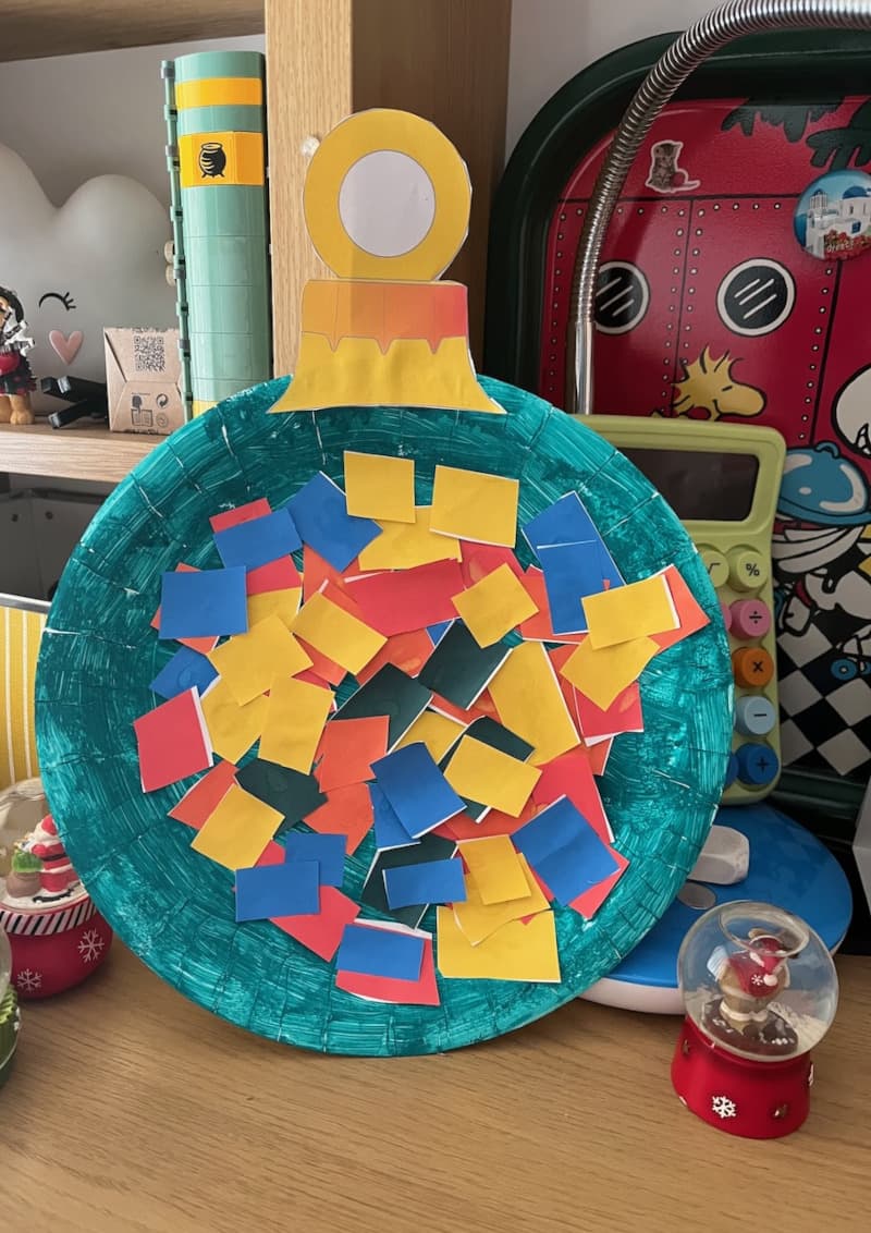 Christmas Bauble from a Paper Plate