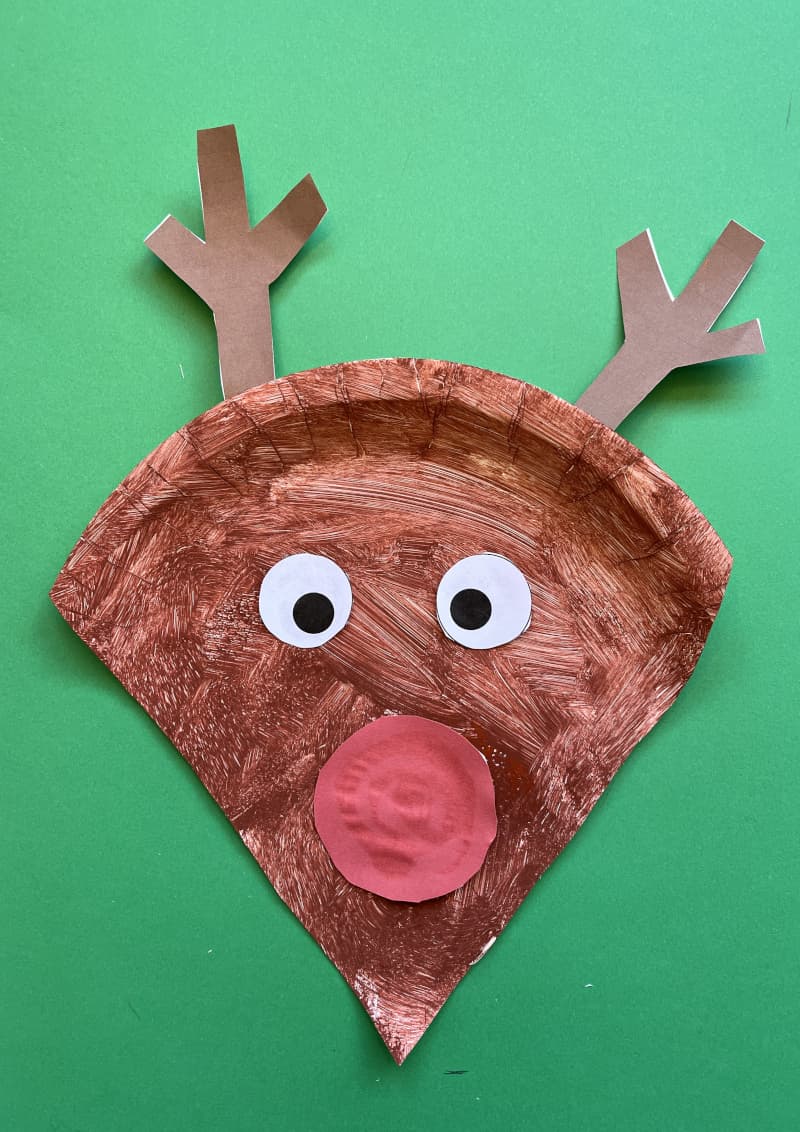 Rudolph from a triangular Paper Plate