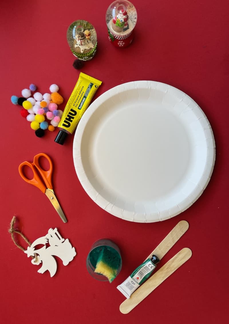 Paper Plate Christmas Tree