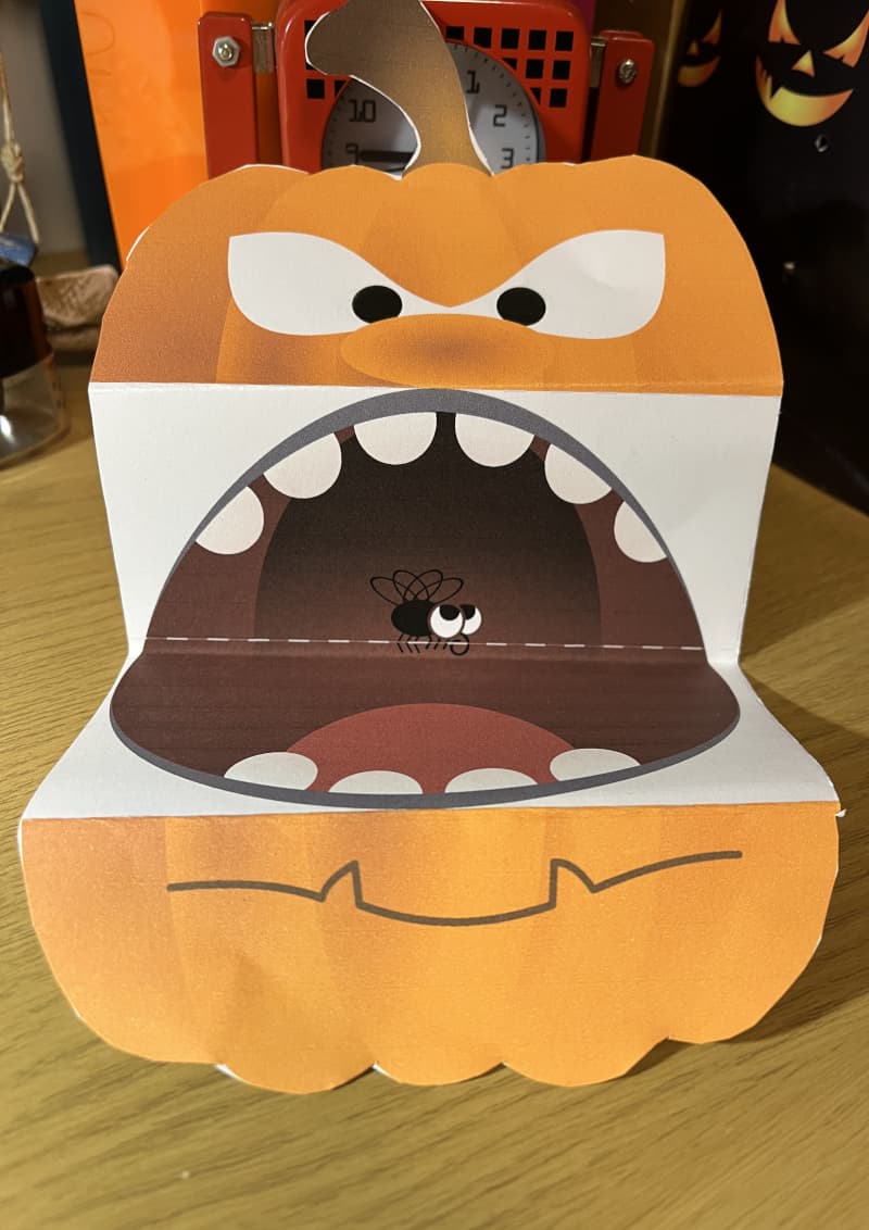 Hidden-mouth spookies