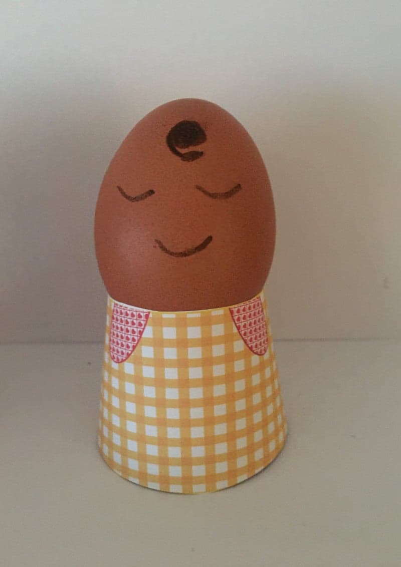 Easter bases for egg people. Craft for kids.