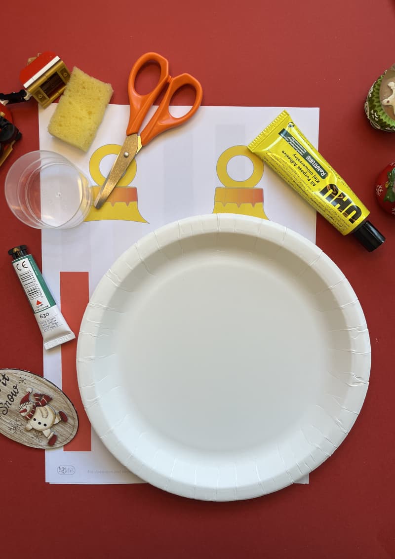 Christmas Bauble from a Paper Plate