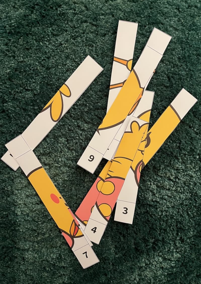 Easter chick - numbers 1-10. Colorful Easter number puzzle printable for preschool children learning numbers