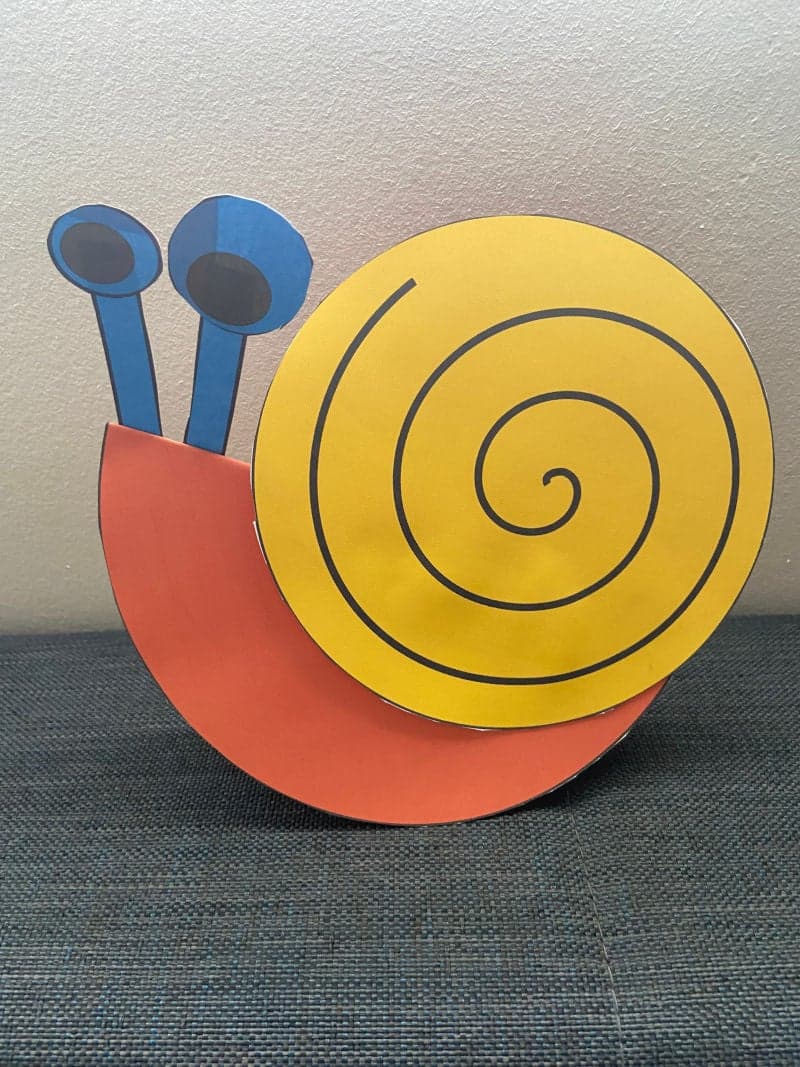 Crafts for kids. Educational material. Snail. Free pintable.