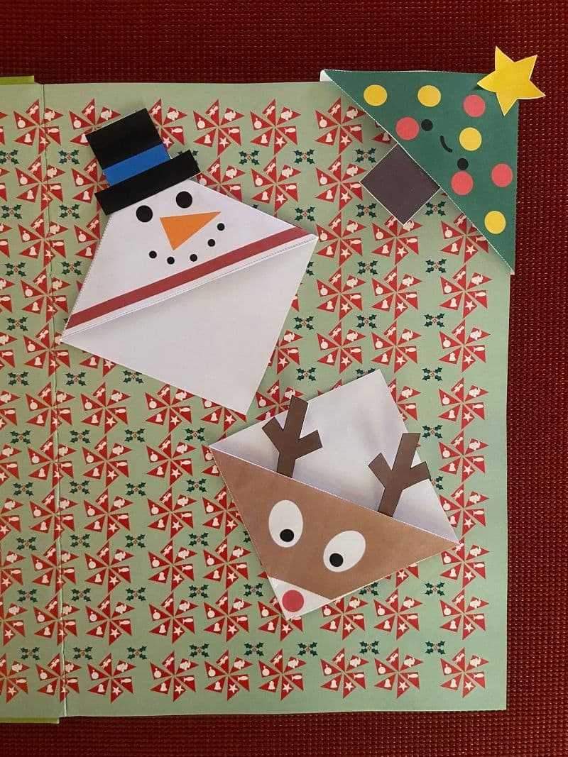 Free printable craft for kids for the holidays. Christmas and New Year's. Bookmarks Christmas tree, reindeer, snowman.
