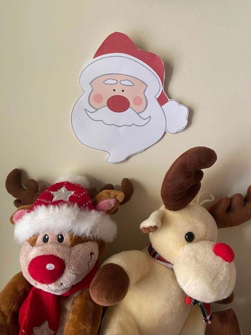 Free printable stickers for kids for the holidays. Christmas and New Year's. Santa Claus.