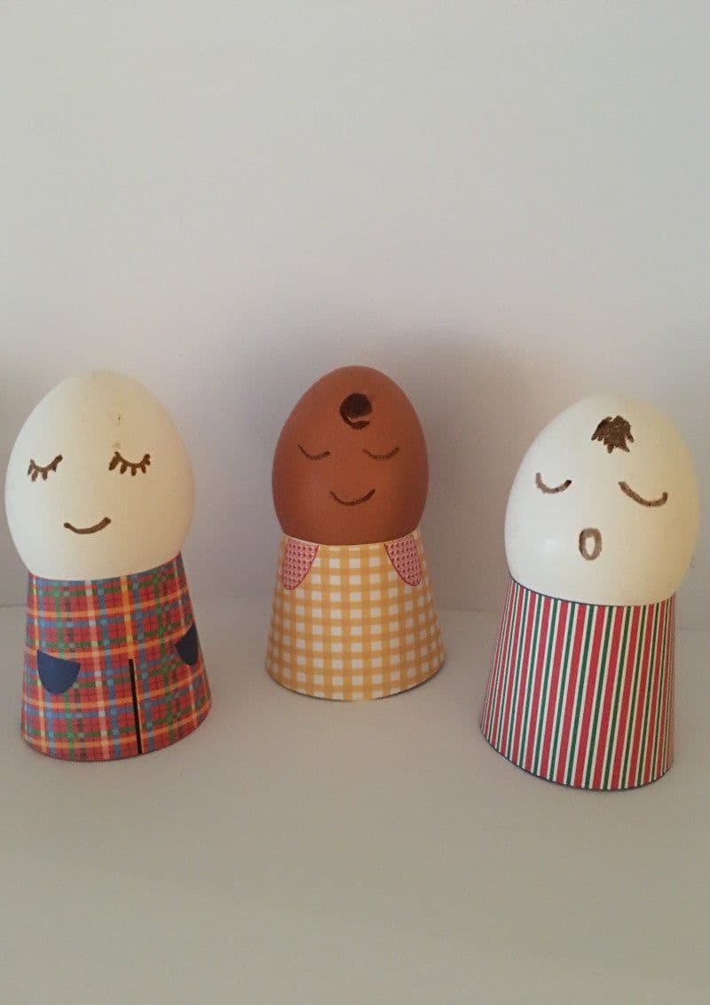 Egg bases for egg people. Easter craft for kids.