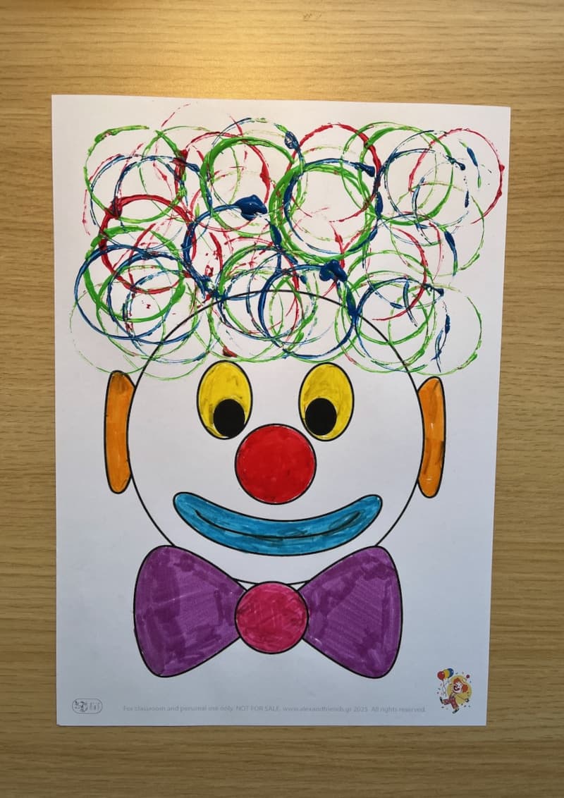 Αποκριάτικη χειροτεχνία κλόουν με μαλλιά από τέμπερες και ρολό χαρτιού τουαλέτας για παιδιά