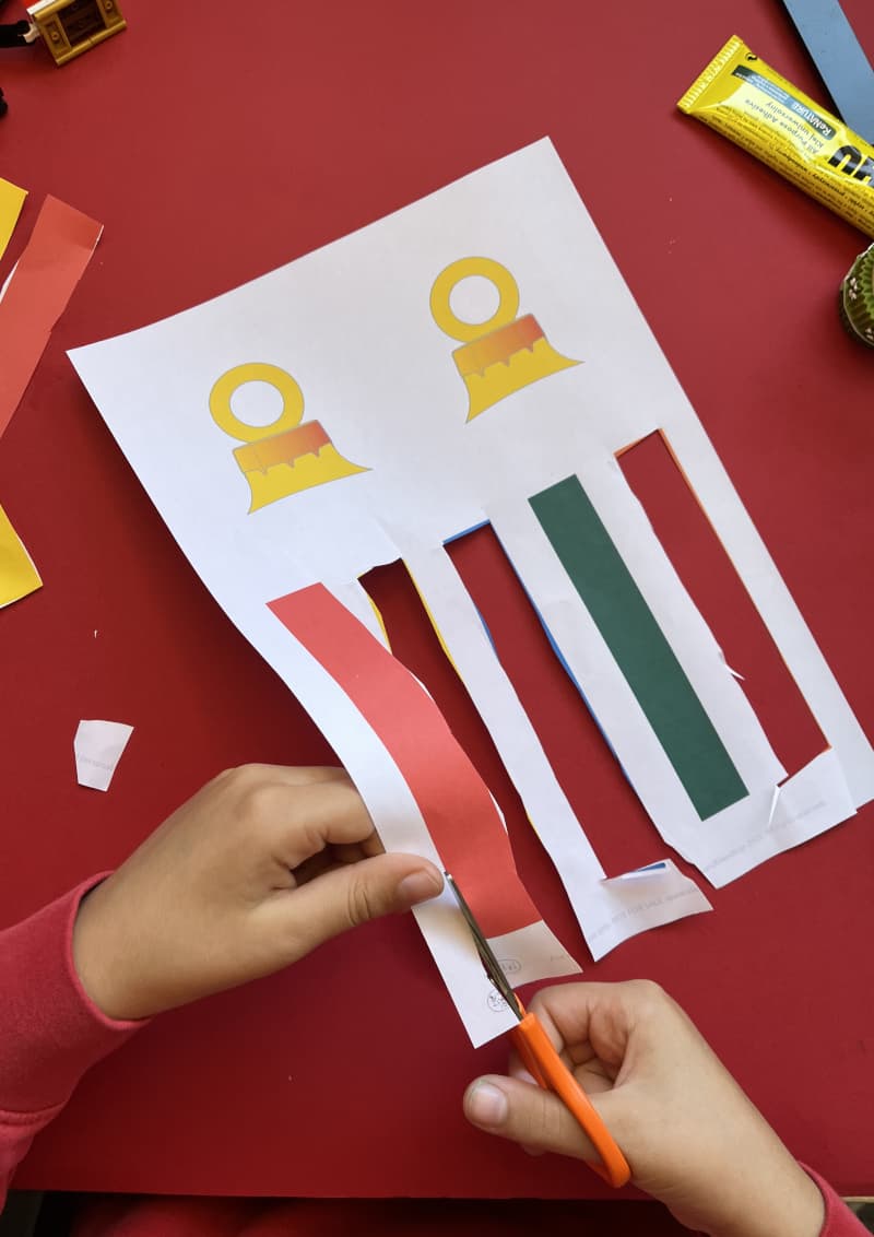 Χριστουγεννιάτικη μπάλα από χάρτινο πιάτο